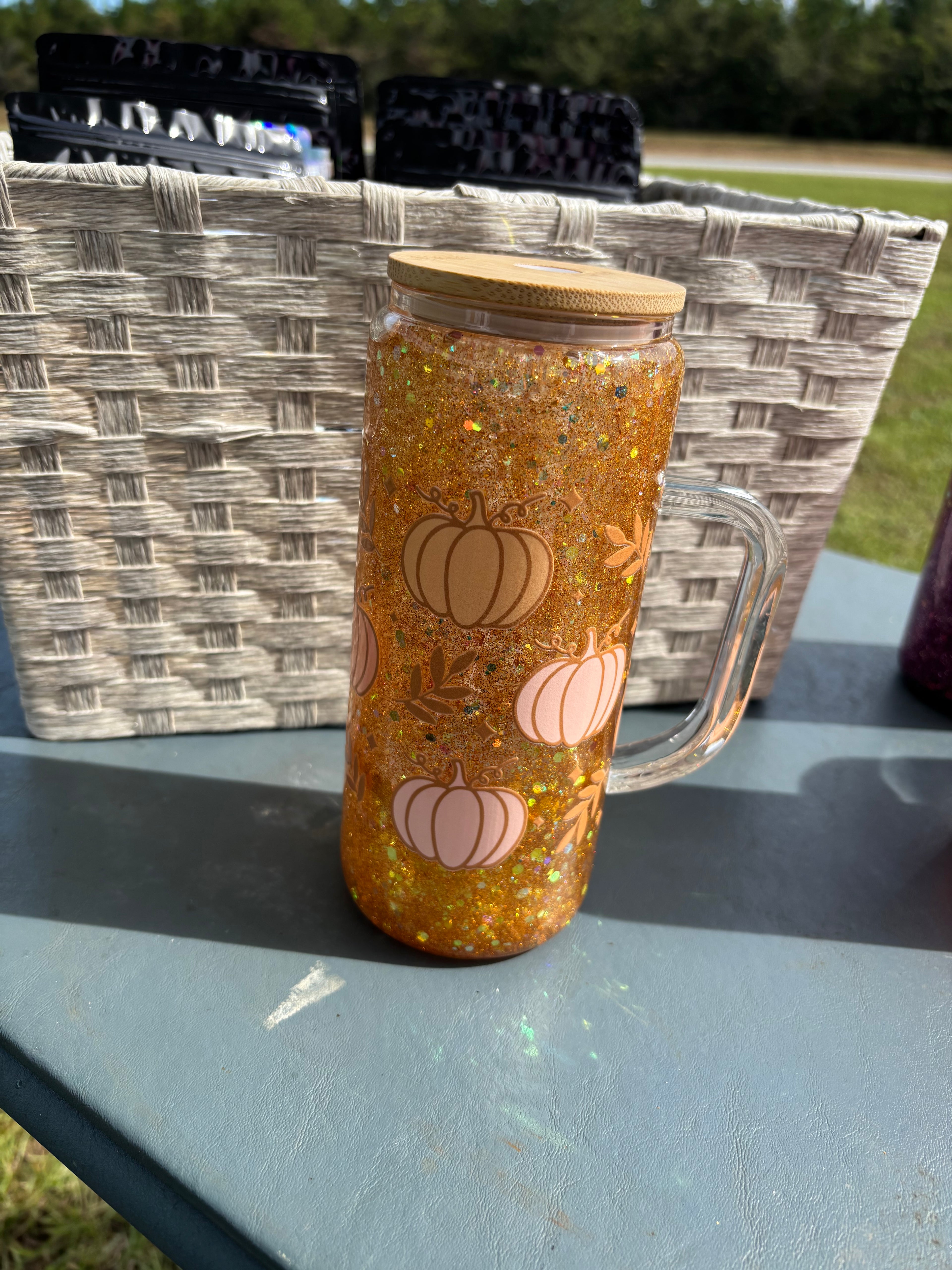 20oz Glass SnowGlobe Tumbler With Handle
